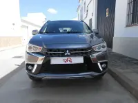 Usado Mitsubishi ASX Motion 117 CV (86 kW) 2019 Gris / plata SUV