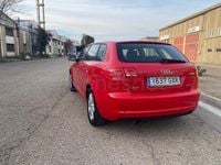 Usado Audi A3 Attraction 105 CV (77 kW) 2011 Rojo Utilitario