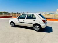Usado Ford Fiesta 60 CV (44 kW) 1996 Blanco Utilitario