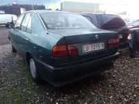 Usado Lancia Dedra 90 CV (66 kW) 1991 Verde Berlina