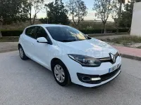 Usado Renault Mégane Bose Edition 110 CV (80 kW) 2015 Blanco Berlina
