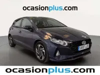 Usado Hyundai i20 101 CV (74 kW) 2022 Gris Utilitario