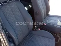 Usado Renault Scénic Dynamique 105 CV (77 kW) 2008 Gris / plata Monovolumen