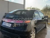 Usado Honda Civic Executive 140 CV (102 kW) 2007 Negro Berlina