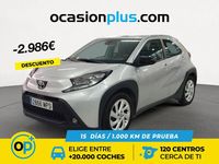Usado Toyota Aygo X Play 72 CV (52 kW) 2024 Gris SUV