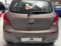 Usado Hyundai i20 Base 85 CV (62 kW) 2013 Beige Utilitario