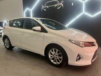 Usado Toyota Auris Advance 124 CV (91 kW) 2014 Blanco Berlina
