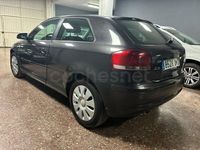 Usado Audi A3 Ambiente 105 CV (77 kW) 2005 Negro Utilitario