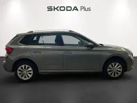 Usado Skoda Kamiq Selection 115 CV (84 kW) 2024 Gris SUV