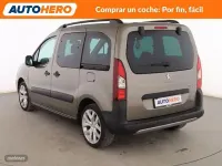 Usado Peugeot TePee Outdoor 100 CV (73 kW) 2017 Beige Van