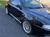 Usado Alfa Romeo GT 150 CV (110 kW) 2008 Negro Coupe
