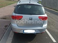 Usado Seat Altea XL Ecomotive 105 CV (77 kW) 2010 Gris / plata Monovolumen