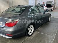 Usado BMW 530 193 CV (141 kW) 2004 Gris / plata Berlina