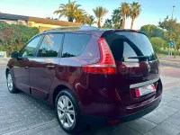 Używany Renault Grand Scénic IV LIMITED 130 KM (95 kW) 2016 Czerwony Minivan