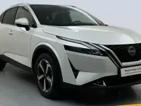 Usado Nissan Qashqai N-Connecta 140 CV (102 kW) 2023 Lunar white (perlada) SUV