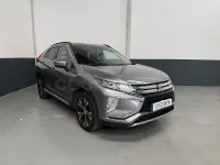 Usado Mitsubishi Eclipse Cross Motion 163 CV (119 kW) 2019 Gris / plata SUV