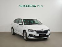 Usado Skoda Scala Ambition 95 CV (69 kW) 2023 Blanco Utilitario