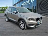 Käytetty Volvo XC40 Momentum 197 HP (144 kW) 2022 Harmaa Katumaasturi