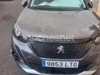 Usado Peugeot 2008 Active 110 CV (80 kW) 2021 Negro SUV