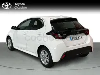 Usado Toyota Yaris Hybrid Business Edition 116 CV (85 kW) 2025 Blanco Berlina