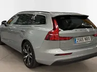 Usado Volvo V60 Core 197 CV (144 kW) 2025 Gris / plata Familiar