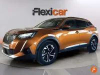 Usado Peugeot 2008 Allure 131 CV (96 kW) 2021 Naranja SUV