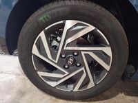 Usado Hyundai i20 100 CV (73 kW) 2025 Azul vibrant Utilitario