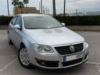 Usado VW Passat Advance 140 CV (102 kW) 2011 Gris / plata Berlina