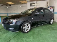 Usado Mazda 3 Sportive 109 CV (80 kW) 2005 Negro Berlina