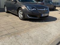 Usado Opel Insignia Selective 140 CV (102 kW) 2015 Gris / plata Berlina