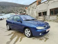 Usado Renault Mégane Coupé Dynamique 140 CV (102 kW) 2001 Azul Coupe