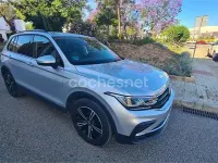 Usado VW Tiguan Life 150 CV (110 kW) 2021 Gris / plata SUV