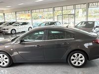 Usado Opel Insignia Excellence 140 CV (102 kW) 2015 Gris / plata Berlina