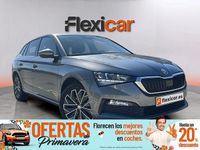 Usado Skoda Scala Ambition 110 CV (80 kW) 2022 Gris Utilitario