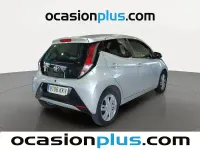 Usado Toyota Aygo X-play 69 CV (50 kW) 2018 Gris Utilitario