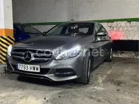 Usado Mercedes C180 Avantgarde 156 CV (114 kW) 2014 Gris / plata Berlina