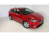Usado Kia Ceed 101 CV (74 kW) 2022 Rojo Utilitario