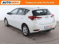 Usado Toyota Auris Active 116 CV (85 kW) 2016 Blanco Berlina