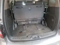 Usado SsangYong Rodius Limited 165 CV (121 kW) 2005 Gris / plata Monovolumen