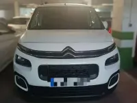 Usado Citroën Berlingo Feel 102 CV (75 kW) 2020 Blanco Monovolumen