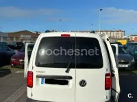 Usado VW Caddy Trendline 102 CV (75 kW) 2018 Blanco Monovolumen