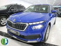 Usado Skoda Kamiq Active 95 CV (69 kW) 2020 Azul SUV