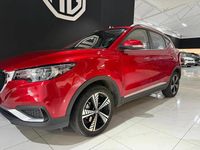 Käytetty MG ZS Comfort 105 kW (143 HP) 2021 Punainen Katumaasturi