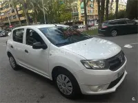 Usado Dacia Sandero Lauréate 75 CV (55 kW) 2015 Blanco Berlina
