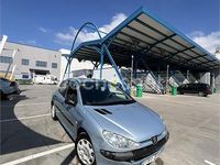 Usado Peugeot 206 75 CV (55 kW) 2005 Gris / plata Berlina