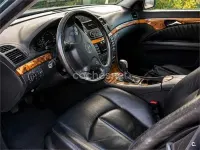 Usado Mercedes E240 Elegance 170 CV (125 kW) 2003 Verde Berlina