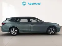Usado VW Passat Business 150 CV (110 kW) 2024 Verde Familiar
