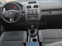 Usado VW Touran Edition 105 CV (77 kW) 2010 Beige Monovolumen