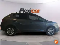 Usado Seat Ibiza Reference 90 CV (66 kW) 2018 Gris Utilitario
