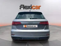 Usado Audi A3 Premium 116 CV (85 kW) 2018 Gris Berlina